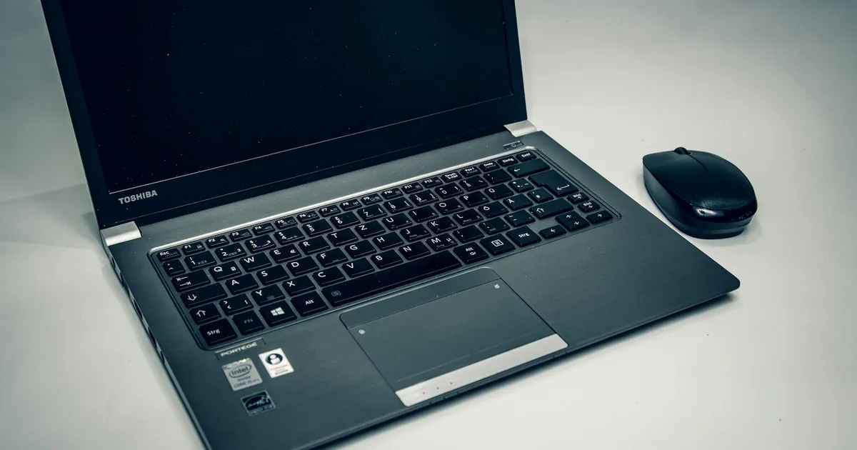 Ilustrasi artikel: Laptop untuk Kerja: Panduan Lengkap 2025